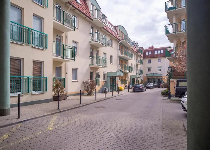 Апартаменти Alicante Gorny By Renters *